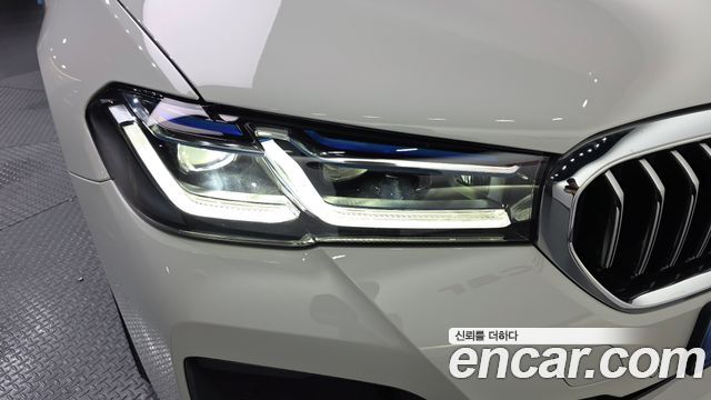 BMW 5-Series 530e M Sport