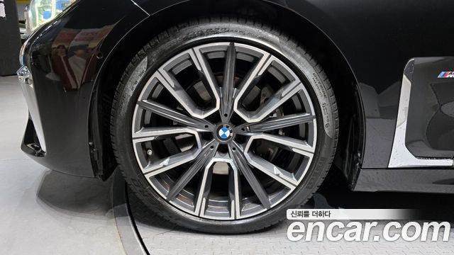 BMW 7-Series 730d xDrive M Sport