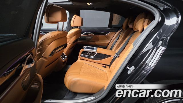 BMW 7-Series 730d xDrive M Sport