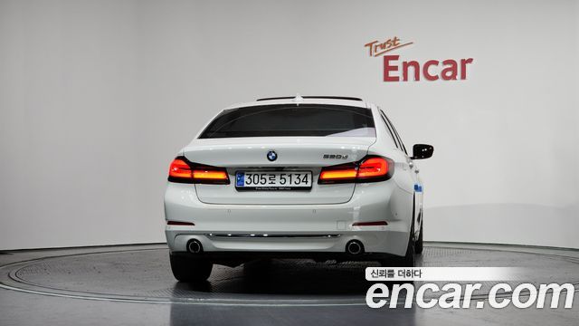 BMW 5-Series 520d Luxury Special Edition
