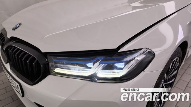 BMW 5-Series 520d Luxury Special Edition