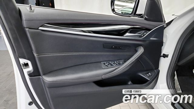 BMW 5-Series 520d Luxury Special Edition