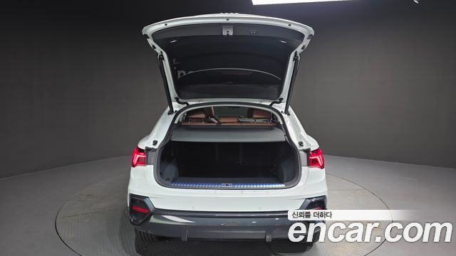 Audi Q3 35 TDI Premium Sportback