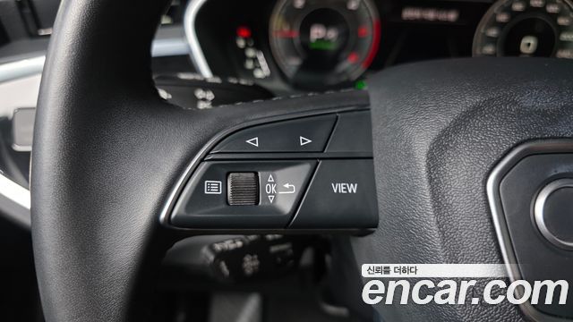 Audi Q3 35 TDI Premium Sportback