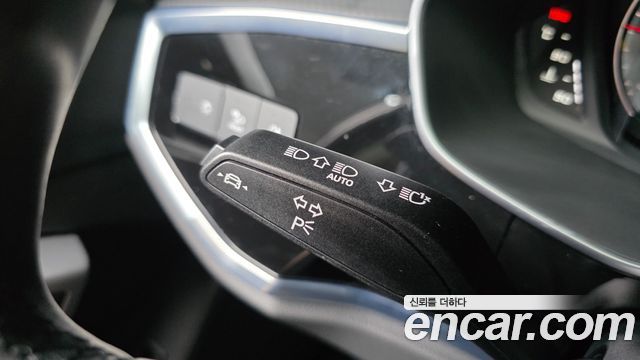 Audi Q3 35 TDI Premium Sportback