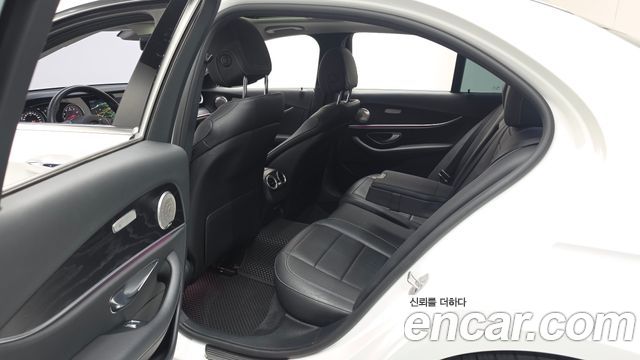 Mercedes-Benz E-Class E200 Avantgarde