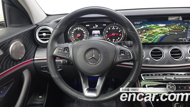 Mercedes-Benz E-Class E200 Avantgarde