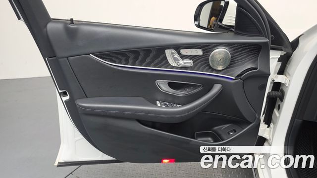 Mercedes-Benz E-Class E200 Avantgarde