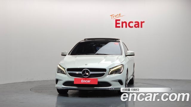 Mercedes-Benz CLA-Class CLA250 4MATIC