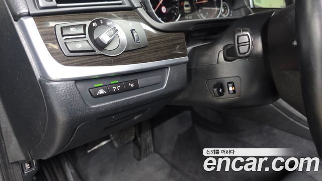 BMW 5-Series 520d Luxury Plus