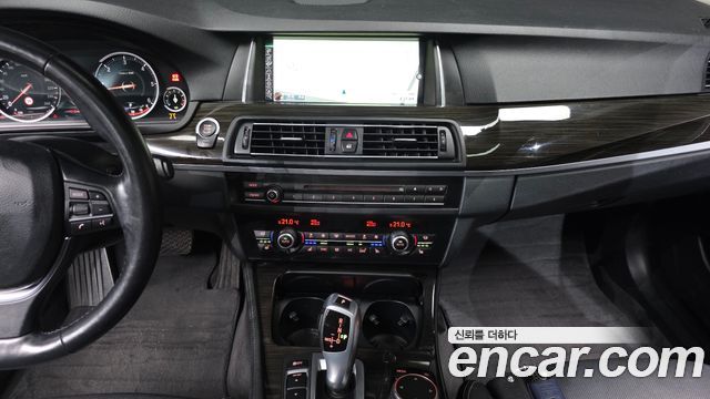 BMW 5-Series 520d Luxury Plus