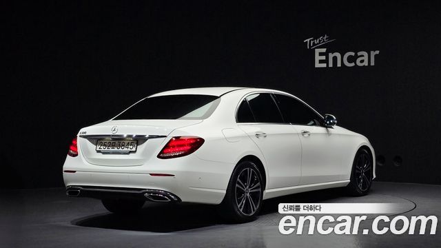 Mercedes-Benz E-Class E300 Avantgarde