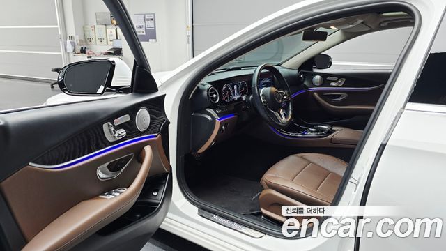Mercedes-Benz E-Class E300 Avantgarde
