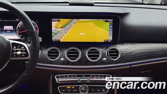 Mercedes-Benz E-Class E300 Avantgarde
