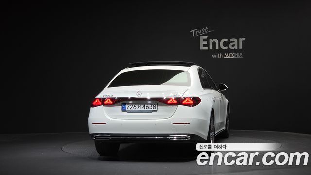 Mercedes-Benz E-Class E220d 4MATIC Exclusive