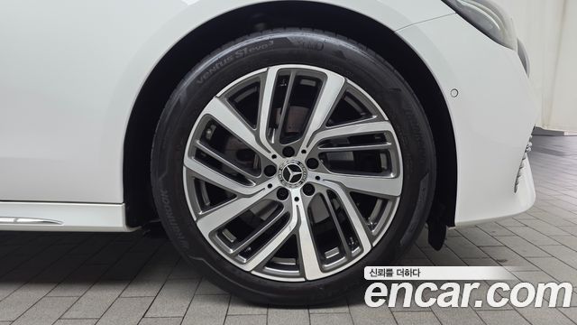 Mercedes-Benz E-Class E220d 4MATIC Exclusive
