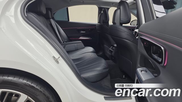 Mercedes-Benz E-Class E220d 4MATIC Exclusive