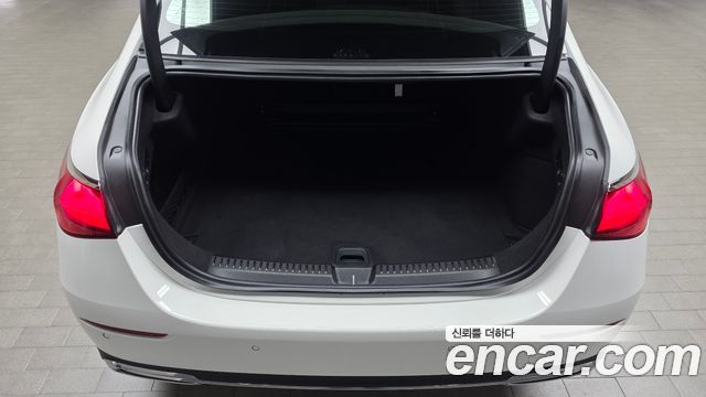 Mercedes-Benz E-Class E220d 4MATIC Exclusive