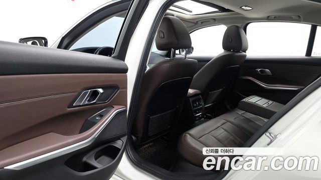 BMW 3-Series 320d Luxury