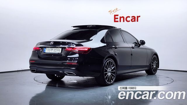 Mercedes-Benz E-Class E350 4MATIC AMG Line
