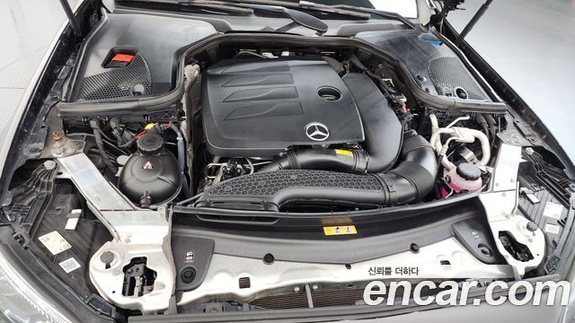 Mercedes-Benz E-Class E350 4MATIC AMG Line