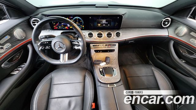 Mercedes-Benz E-Class E350 4MATIC AMG Line