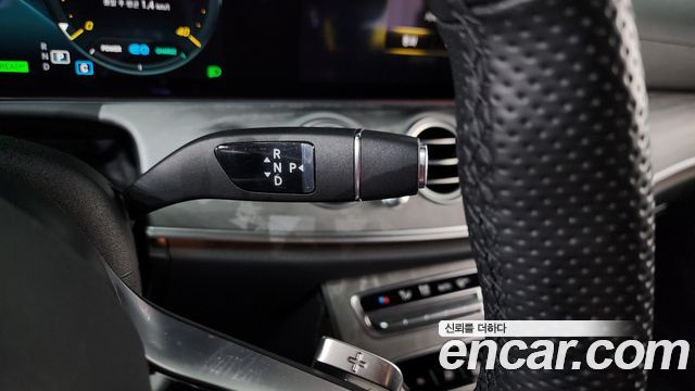 Mercedes-Benz E-Class E350 4MATIC AMG Line