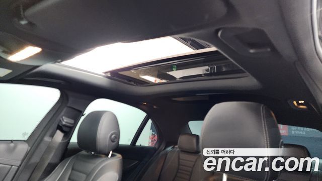 Mercedes-Benz E-Class E350 4MATIC AMG Line