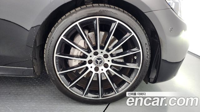 Mercedes-Benz E-Class E350 4MATIC AMG Line