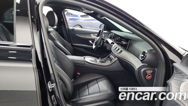 Mercedes-Benz E-Class E350 4MATIC AMG Line