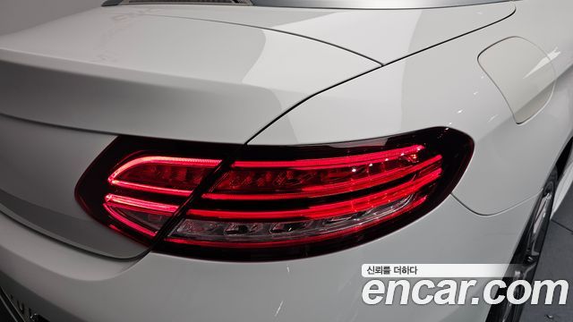 Mercedes-Benz C-Class C200 Cabriolet