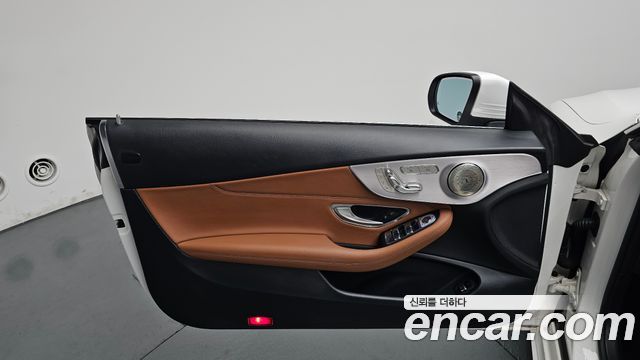Mercedes-Benz C-Class C200 Cabriolet