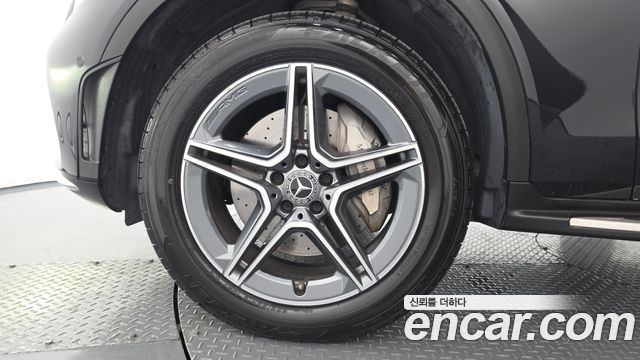Mercedes-Benz GLC-Class GLC300e 4MATIC Coupe