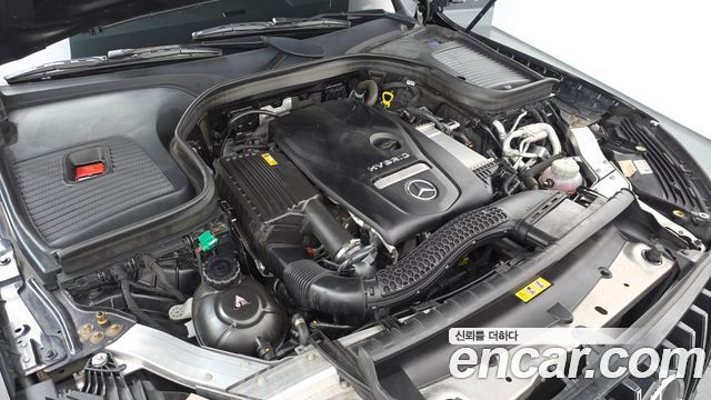 Mercedes-Benz GLC-Class GLC300e 4MATIC Coupe