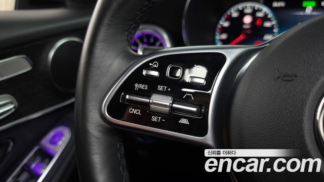 Mercedes-Benz GLC-Class GLC300e 4MATIC Coupe