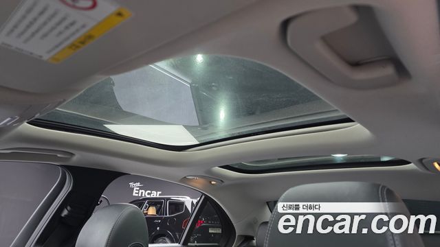 Mercedes-Benz E-Class E300 4MATIC Exclusive