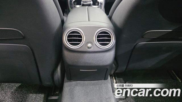 Mercedes-Benz E-Class E300 4MATIC Exclusive