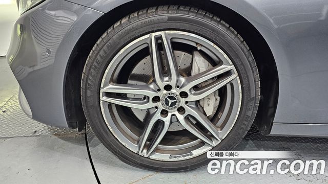 Mercedes-Benz E-Class E300 AMG Line