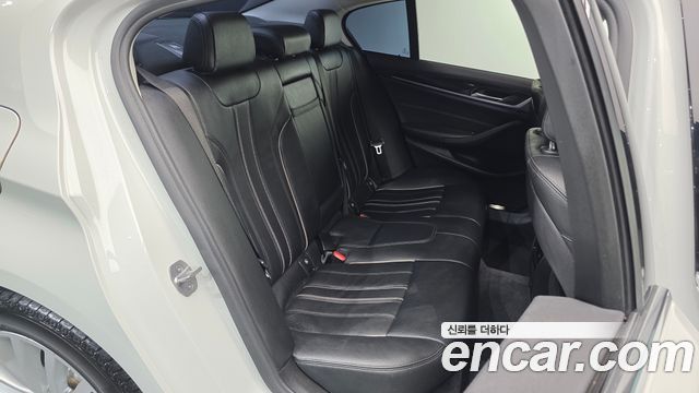 BMW 5-Series 520d Luxury Special Edition