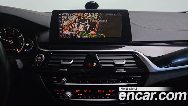 BMW 5-Series 520d Luxury Special Edition