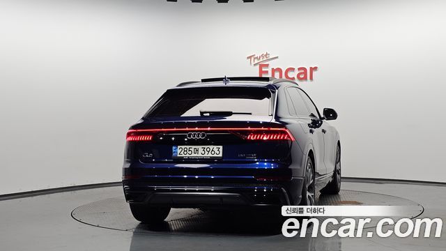 Audi Q8 55 TFSI Quattro Premium