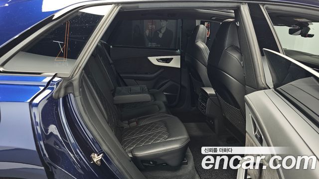Audi Q8 55 TFSI Quattro Premium