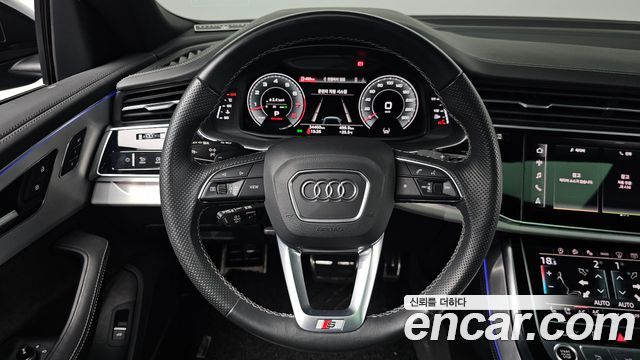 Audi Q8 55 TFSI Quattro Premium