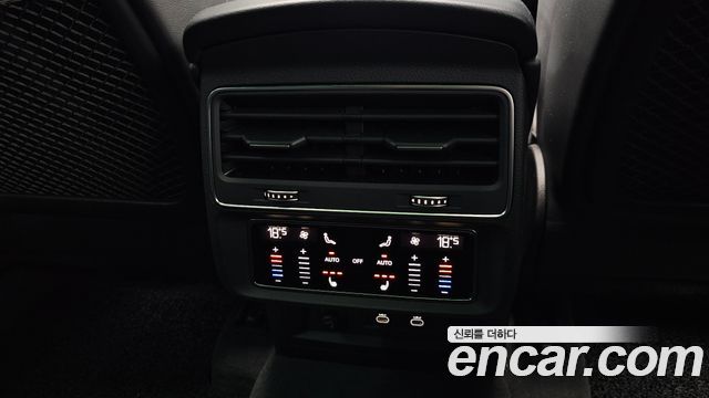 Audi Q8 55 TFSI Quattro Premium