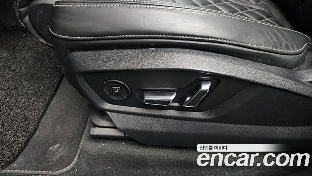 Audi Q8 55 TFSI Quattro Premium