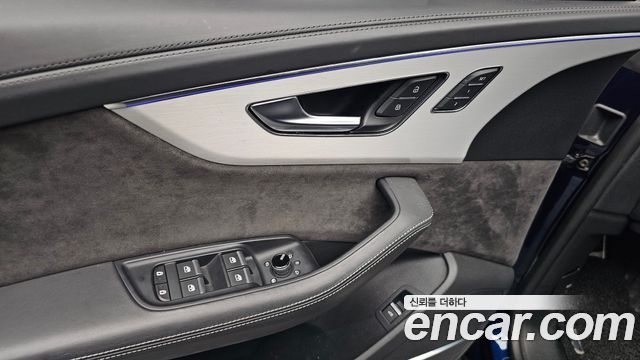 Audi Q8 55 TFSI Quattro Premium