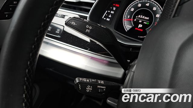 Audi Q8 55 TFSI Quattro Premium
