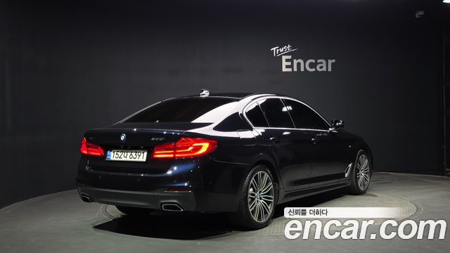 BMW 5-Series 530i xDrive M Sport Package Plus