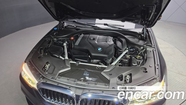 BMW 5-Series 530i xDrive M Sport Package Plus