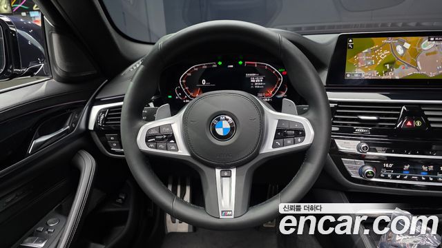 BMW 5-Series 530i xDrive M Sport Package Plus
